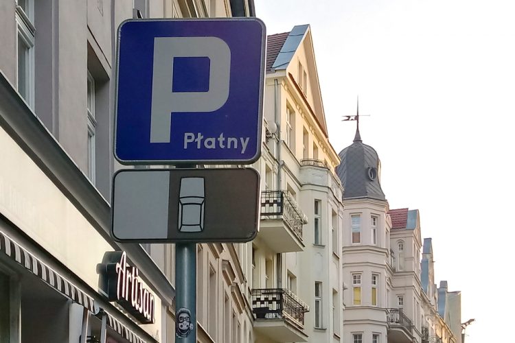 Poznań parkowanie strefa SPP znak na Szkolnej