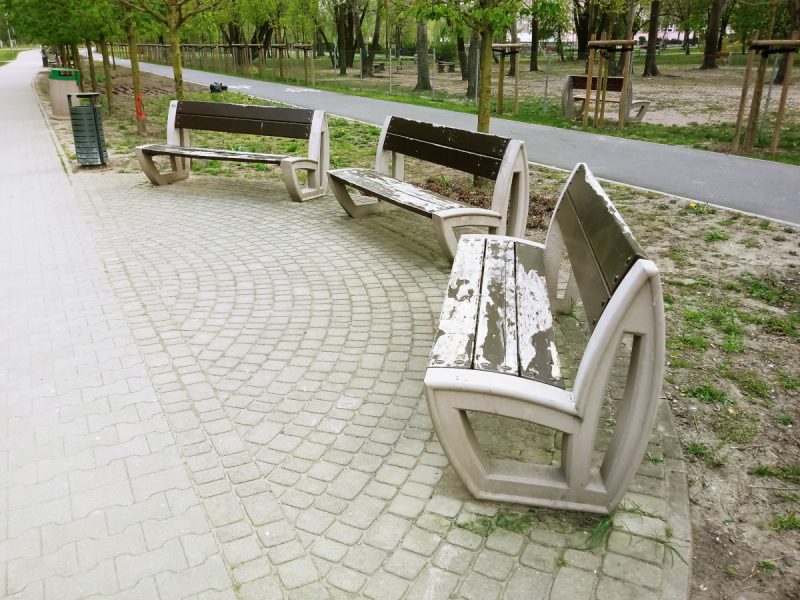 Poznań: Park Rataje i złuszczanie się lakieru