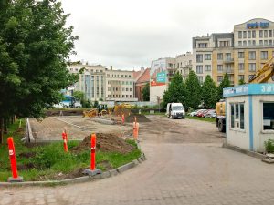 Trwa powiększanie parkingu buforowego na Chwaliszewie [ZDJĘCIA]