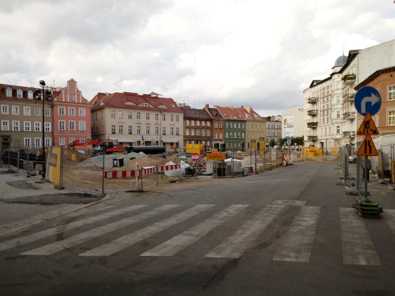 Poznań Urząd Miasta remont Placu Kolegiackiego